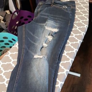 Maurices brand ankle jeans